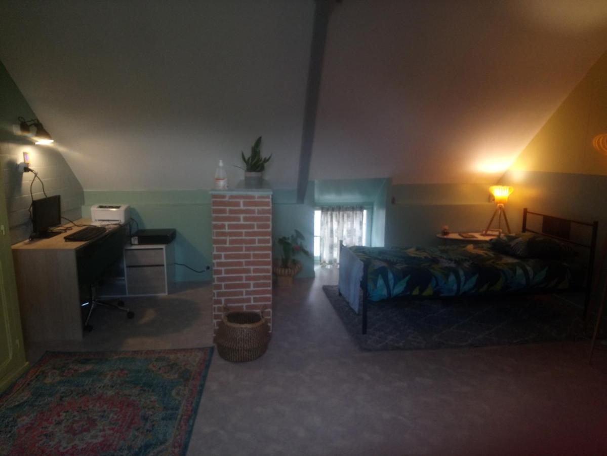 Bienvenue Guest House Saint-Pierre-de-Plesguen Екстериор снимка