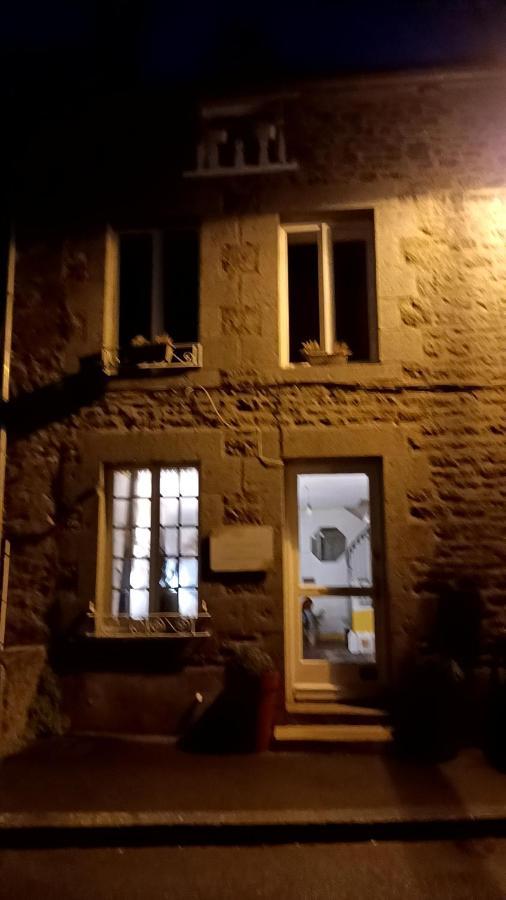 Bienvenue Guest House Saint-Pierre-de-Plesguen Екстериор снимка
